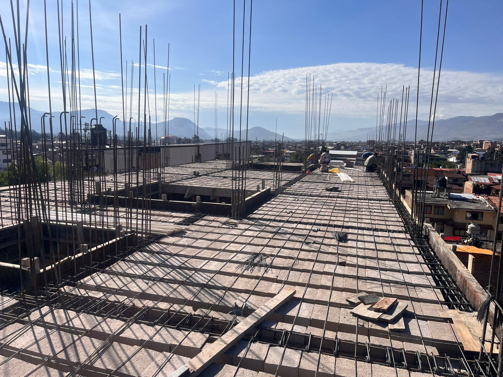 Losa y estructura del proyecto en construcción